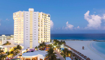 Krystal Grand Cancun